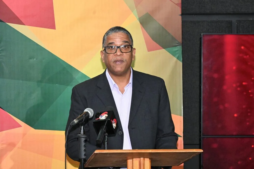 WALCOTT A RARE GEM: CCN Multimedia Sports Director/Producer, Kwame Laurence, at yesterday’s Express Individual of the Year ceremony. —Photo: CURTIS CHASE (Image obtained at trinidadexpress.com)